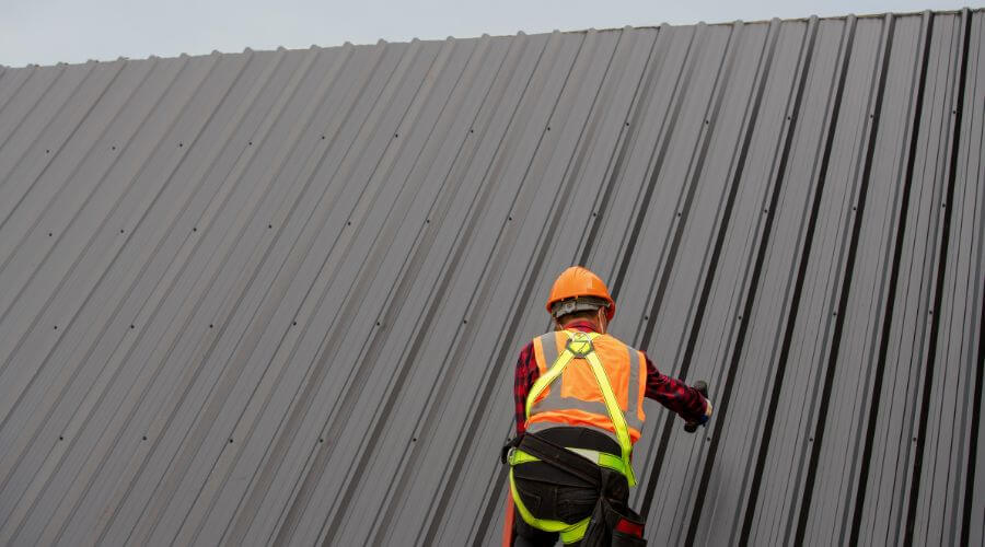 Expert Emergency Roof Repairs services in Oconto, WI